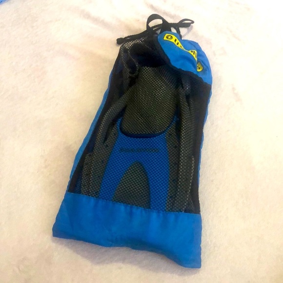 US Divers scuba & snorkeling fins with bag - Picture 4 of 9